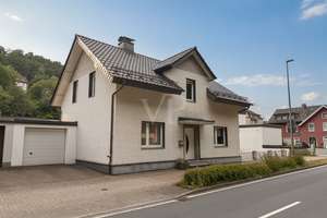 Weißes Charakterhaus von 1899 am grünen Volmehang – Die vollständige Adresse der Immobilie erhältst du vom Anbieter., 58579 Schalksmühle – Vorschaubild 2