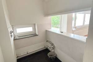 Große 1-Zimmer-Wohnung mit Balkon und viel Stauraum – Schlierseestraße 31, 81539 Obergiesing, München – Vorschaubild 2