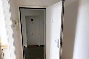 Lichtdurchflutete Dachgeschosswohnung bereit zum Einzug mit Balkon in Köln Junkersdorf – Köln – Vorschaubild 9