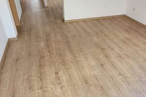 chamante neu renovierte Dachgeschosswohnung mit Balkon und Gartenmitnutzung – Finkenstraße 30, 33609 Mitte, Bielefeld – Vorschaubild 9