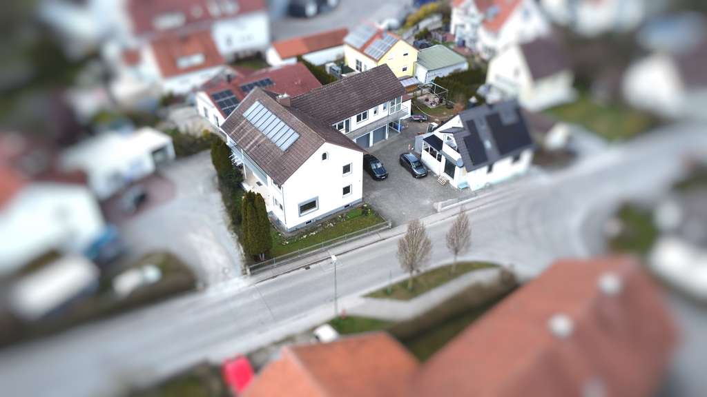 Immobilie in Buchloe - Umfassend saniertes Zweifamilienhaus in gehobener Ausführung - Bild 0