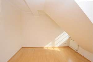 Schöne, große Maisonette-Wohnung mit 4 Zimmern, 2 Bädern + Balkon – Die vollständige Adresse der Immobilie erhältst du vom Anbieter., 38820 Halberstadt – Vorschaubild 19
