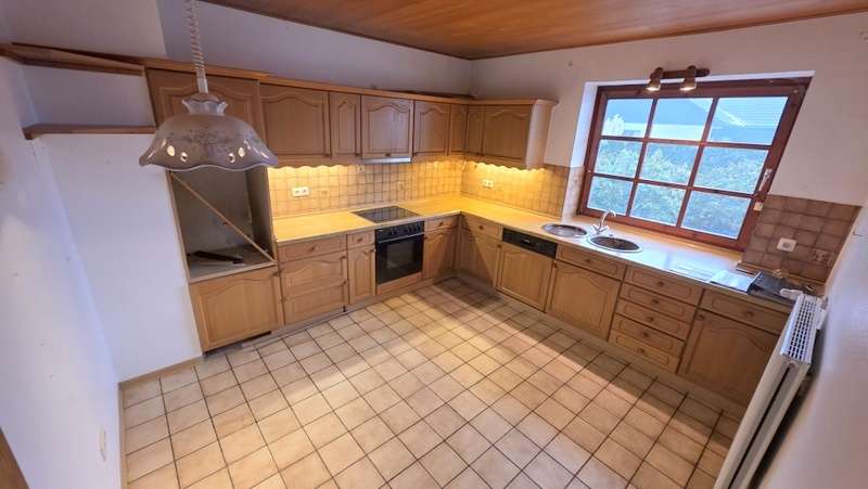 Immobilie in Tremsbüttel - Tremsbüttel: EFH (Bj. 83) +Garage/V´Keller, ca. 297m² Wohn-/Nutzfl., 6 Räume,  ca. 607m² Grundstück - Bild 19