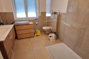 Großzügige 4,5-Zimmer-Wohnung mit Balkon in Ergoldsbach – Die vollständige Adresse der Immobilie erhältst du vom Anbieter., 84061 Ergoldsbach – Vorschaubild 7