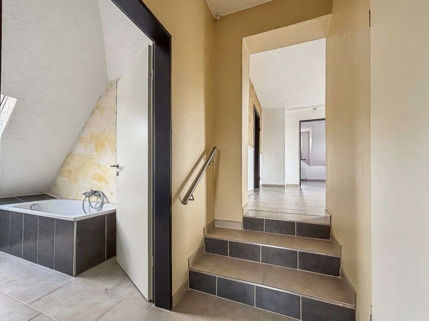 Immobilie in Uetze - Großes 1-2 Familienhaus mit ca. 203 m² Wohnfläche in Uetze-Krausenburg - Bild 8