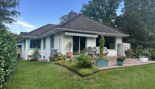 Bild von Hamburg Rissen: Gepflegter Bungalow mit schönem Grundstück in attraktiver Lage Ausbaureserve