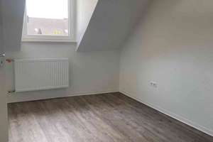 Ihre neue Wohnung: sanierte 2-Zimmer-Dachgeschosswohnung – Neudorfer Str. 126, 47057 Neudorf-Süd, Duisburg – Vorschaubild 9