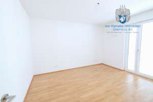 Einmalige Aussichtslage: 3 Zi.-Whg., Balkon, EBK, Gäste WC, Aufzug, Keller, TG-Stellplatz – Die vollständige Adresse der Immobilie erhältst du vom Anbieter., 90431 Großreuth bei Schweinau, Nürnberg – Vorschaubild 9