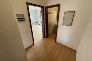 Lichtdurchflutete 1,5-Zimmer-Wohnung in Bayreuth – Königsbergstraße 21, 95448 Industriegebiet, Bayreuth – Vorschaubild 3