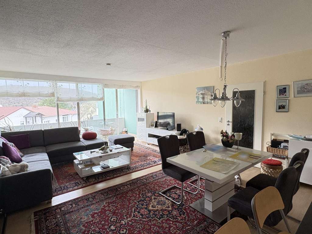 Immobilie in Bad Bergzabern - Gemütliche Zwei-Zimmer-Wohnung mit Einbauküche und Aufzug
 - Bild 3