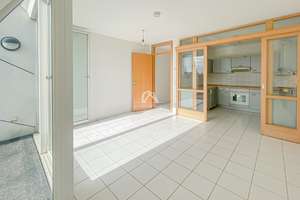 AUßERGEWÖHNLICH! EINMALIG SCHÖNE DG-WOHNUNG MIT DACHTERRASSE, 2 BALKONEN & AUFZUG! PROVISIONSFREI! – Heinersdorfer Str. 35, 13086 Weißensee, Berlin – Vorschaubild 2