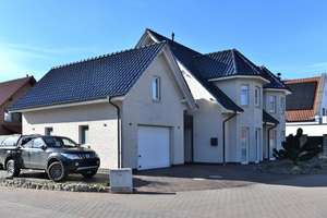 Traumhaftes Einfamilienhaus in Cloppenburg – Die vollständige Adresse der Immobilie erhältst du vom Anbieter., 49661 Cloppenburg – Vorschaubild 2