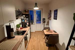 Zuhause mit 1,5 Zimmern und Balkon in Düsseldorf