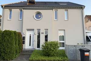 außergewöhnliche Wohnung centrums&naturnah & Wärmepumpe & PV & Entkalkung! – 33605 Stieghorst, Bielefeld – Vorschaubild 2