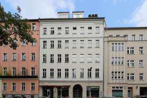 LICHTDURCHFLUTETE DACHGESCHOSSWOHNUNG MIT SONNIGER TERRASSE -  OFFENE WOHNLOUNGE -  ZENTRAL & RUHIG – Koppenstraße 25 tp, 10243 Friedrichshain, Berlin – Vorschaubild 15