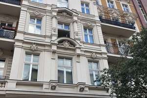 Sonnig mit Aufzug im historischen Hofgebäude. Ihre Träume 2026 jetzt erfüllen – Winterfeldtstrasse 25, 10781 Schöneberg, Berlin – Vorschaubild 1
