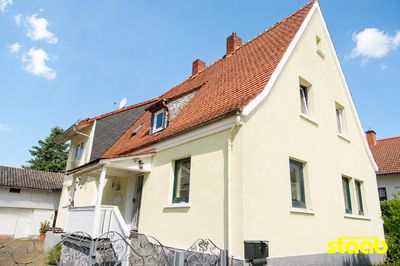Wohnen mit Perspektive – Siedlungshaus mit Nebengebäude und Grundstück