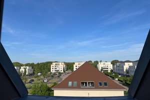 Sichere Mieteinnahmen – Gepflegte DG-Wohnung mit Dachbodennutzung – Die vollständige Adresse der Immobilie erhältst du vom Anbieter., 10318 Karlshorst, Berlin – Vorschaubild 2