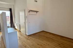 Über den Dächern von Berlin - Exklusive 2-Zimmer-Dachgeschosswohnung mit Terrasse  – Die vollständige Adresse der Immobilie erhältst du vom Anbieter., 14057 Westend, Berlin – Vorschaubild 3