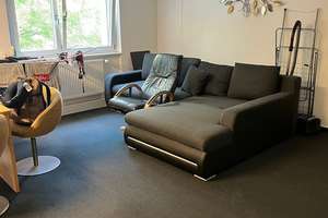 Helles, großzügiges WG-Zimmer in Frauen-WG – nur 2 Gehminuten zum Pforzheimer Hauptbahnhof!