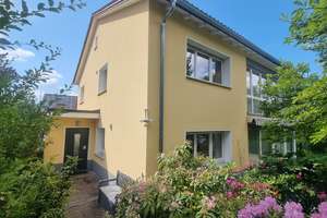 Platz, Lage, Möglichkeiten - Familienglück pur im Zweifamilienhaus – Die vollständige Adresse der Immobilie erhältst du vom Anbieter., 75180 Sonnenberg, Pforzheim – Vorschaubild 2
