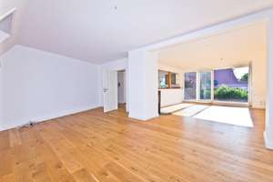 Haus in Haus: lichtdurchflutete 3,5-Zimmer-Wohnung in toller Lage – Die vollständige Adresse der Immobilie erhältst du vom Anbieter., 70569 Dachswald, Stuttgart – Vorschaubild 2