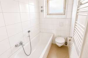 Charmante 1-Zimmer-Wohnung mit Balkon in ruhiger Wilmersdorfer Lage – Tharandter Str. 5, 10717 Wilmersdorf, Berlin – Vorschaubild 5