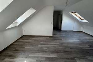 Frisch saniert & sofort einziehen – Klimatisierte 2,5-Zimmer-Dachgeschosswohnung in Krefeld! – Winkelstraße 7-9, 47798 Stadtmitte, Krefeld – Vorschaubild 6
