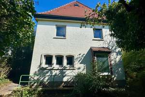 RESERVIERT! Stadtvilla mit zweigeteiltem Grundstück in bevorzugter Wohnlage – Die vollständige Adresse der Immobilie erhältst du vom Anbieter., 95326 Kulmbach – Vorschaubild 4