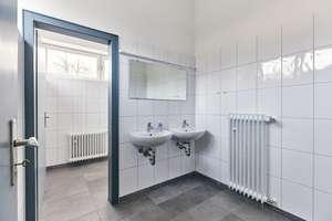 Solides Gebäude-Ensemble aus Wohnhaus und Geschäftshaus – Die vollständige Adresse der Immobilie erhältst du vom Anbieter., 42857 Reinshagen, Remscheid – Vorschaubild 16
