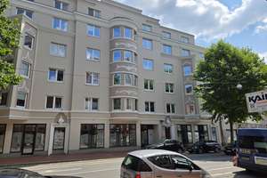 Penthouse - Gaubenzimmer - Dachterrasse - LED-Beleuchtung - Fahrstuhl - Einmalig in Brhv.... – Hafenstr. 188, 27568 Lehe, Bremerhaven – Vorschaubild 3