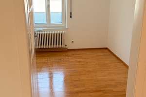 Zuhause mit vier Zimmern in Reutlingen – Die vollständige Adresse der Immobilie erhältst du vom Anbieter., 72764 Reutlingen-Mitte, Reutlingen – Vorschaubild 3
