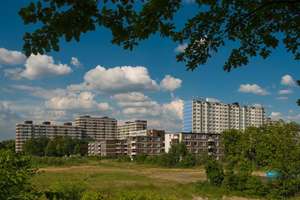 Zum Wohlfühlen: Großzügige 2,5-Zimmer-Wohnung – Korallusring 9, 21109 Wilhelmsburg, Hamburg – Vorschaubild 1