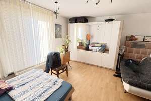 Attraktives 6-Familienhaus mit Potential – Die vollständige Adresse der Immobilie erhältst du vom Anbieter., 70563 Rosental, Stuttgart – Vorschaubild 3