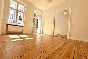 Sonnige 3-Zimmer-Altbau-Wohnung mit Balkon in bester Reuterkiezlage – Berlin – Vorschaubild 2