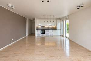 Riedberg: Hochwertige 3-Zimmer-Gartenwohnung mit 2 TG-Stellplätzen – 60438 Kalbach-Riedberg, Frankfurt am Main – Vorschaubild 8