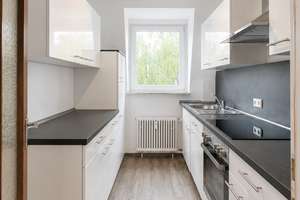 Gepflegte 3-Zimmer-Wohnung mit Balkon und Einbauküche in Göttingen  – Die vollständige Adresse der Immobilie erhältst du vom Anbieter., 37085 Oststadt, Göttingen – Vorschaubild 3