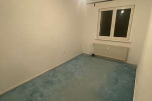 Gepflegte 2,5-Zimmer-Wohnung mit Balkon und EBK in Berlin Britz (Neukölln)
