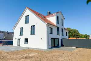 LANGENHAGEN/ENGELBOSTEL: NEUBAU  Doppelhaushälfte mit Platz für die ganze Familie. – Hannover (Kreis) – Vorschaubild 3