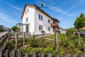 ***Zweifamilienhaus mit Garten & Ausbaupotential***