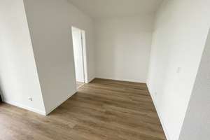 Renovierte 3-Zimmer-Wohnung: moderne Ausstattung, Balkon, neues Wannenbad, separate Küche, sep. WC – Friedensstraße 114a, 51145 Urbach, Köln – Vorschaubild 9