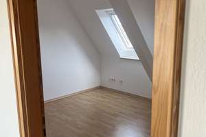 Altbaucharme auf zwei Etagen: 5-Zimmer-Maisonette im Fachwerk-Altbau mit Designküche und 2 Loggias – Die vollständige Adresse der Immobilie erhältst du vom Anbieter., 90461 Guntherstraße, Nürnberg – Vorschaubild 34
