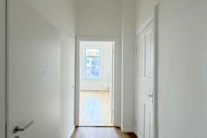 - Prachtvolle Stuckdecken - Stilvolle 3-Zimmer Altbauwohnung mit hohen Decken – Am Dobben 70, 28203 Ostertor, Bremen – Vorschaubild 12