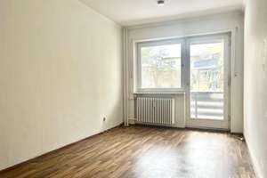 Großzügige 5 Zimmer-Wohnung mit viel Entwicklungspotenzial - renovierungsbedürftig – Die vollständige Adresse der Immobilie erhältst du vom Anbieter., 12247 Lankwitz, Berlin – Vorschaubild 8