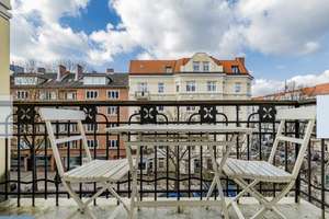 2 Zimmer mit Balkon in Eimsbüttel in historischem Altbau  – Die vollständige Adresse der Immobilie erhältst du vom Anbieter., 20255 Eimsbüttel (Ortsteil), Hamburg – Vorschaubild 4