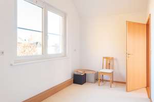 Davenstedt: Wohnen wie im Haus – Energieeffiziente Maisonette mit Atelier, großem Balkon & Garage. – Im Bruchkampe 8D, 30455 Davenstedt, Hannover – Vorschaubild 61