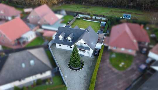 Bild von Ein Zuhause mit Herz und Vielfalt – Ihr perfektes Familienhaus für gemeinsames Wohnen unter einem Da