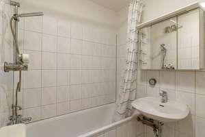 Exklusiver Weitblick über Bornheim - 3-Zimmer-Wohnung mit Tiefgaragenstellplatz – 60385 Bornheim, Frankfurt am Main – Vorschaubild 8