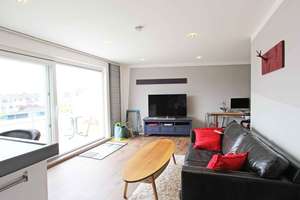 Komfortable 1-Zimmer-Dachgeschosswohnung mit Loggia und Stellplatz in Bremen-Huckelriede! – Die vollständige Adresse der Immobilie erhältst du vom Anbieter., 28201 Huckelriede, Bremen – Vorschaubild 3