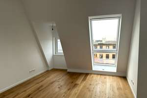 Penthouse in saniertem Altbau mit Blick auf Fernsehturm – Die vollständige Adresse der Immobilie erhältst du vom Anbieter., 13347 Gesundbrunnen, Berlin – Vorschaubild 7